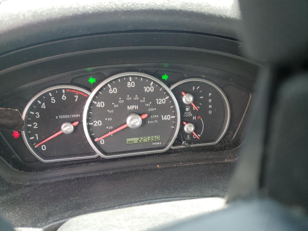 2004 Mitsubishi Endeavor Ls VIN: 4A4MM21S14E094862 Lot: 61629395