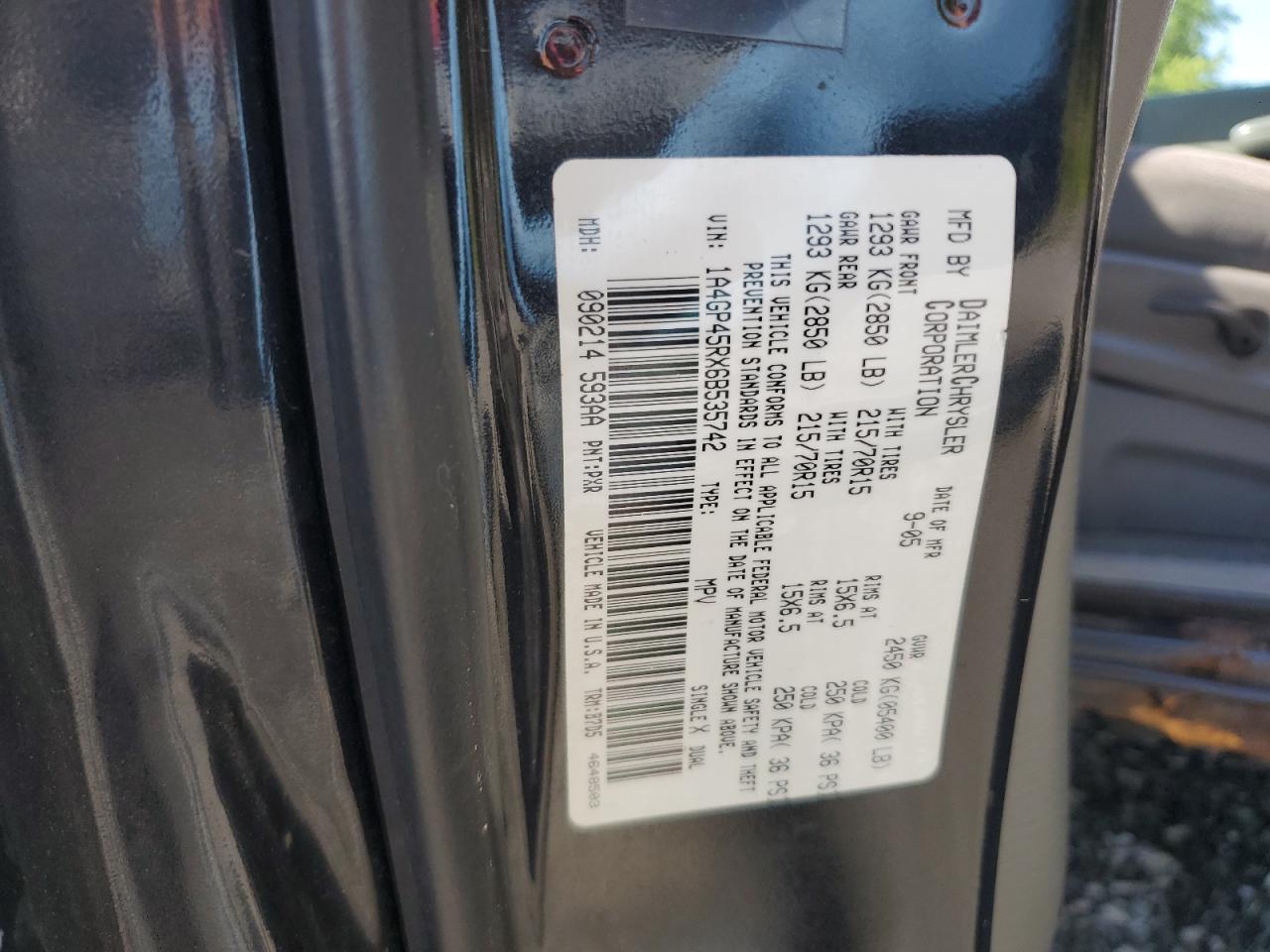 2006 Chrysler Town & Country VIN: 1A4GP45RX6B535742 Lot: 59025305