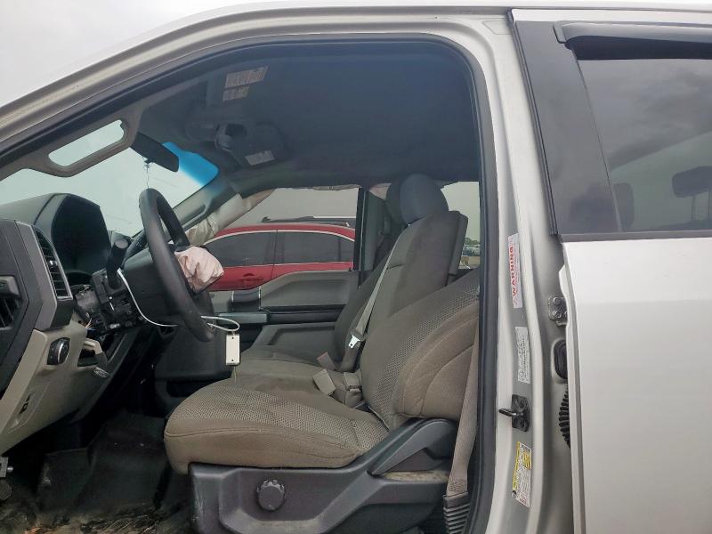  FORD F-150 2018 Srebrny