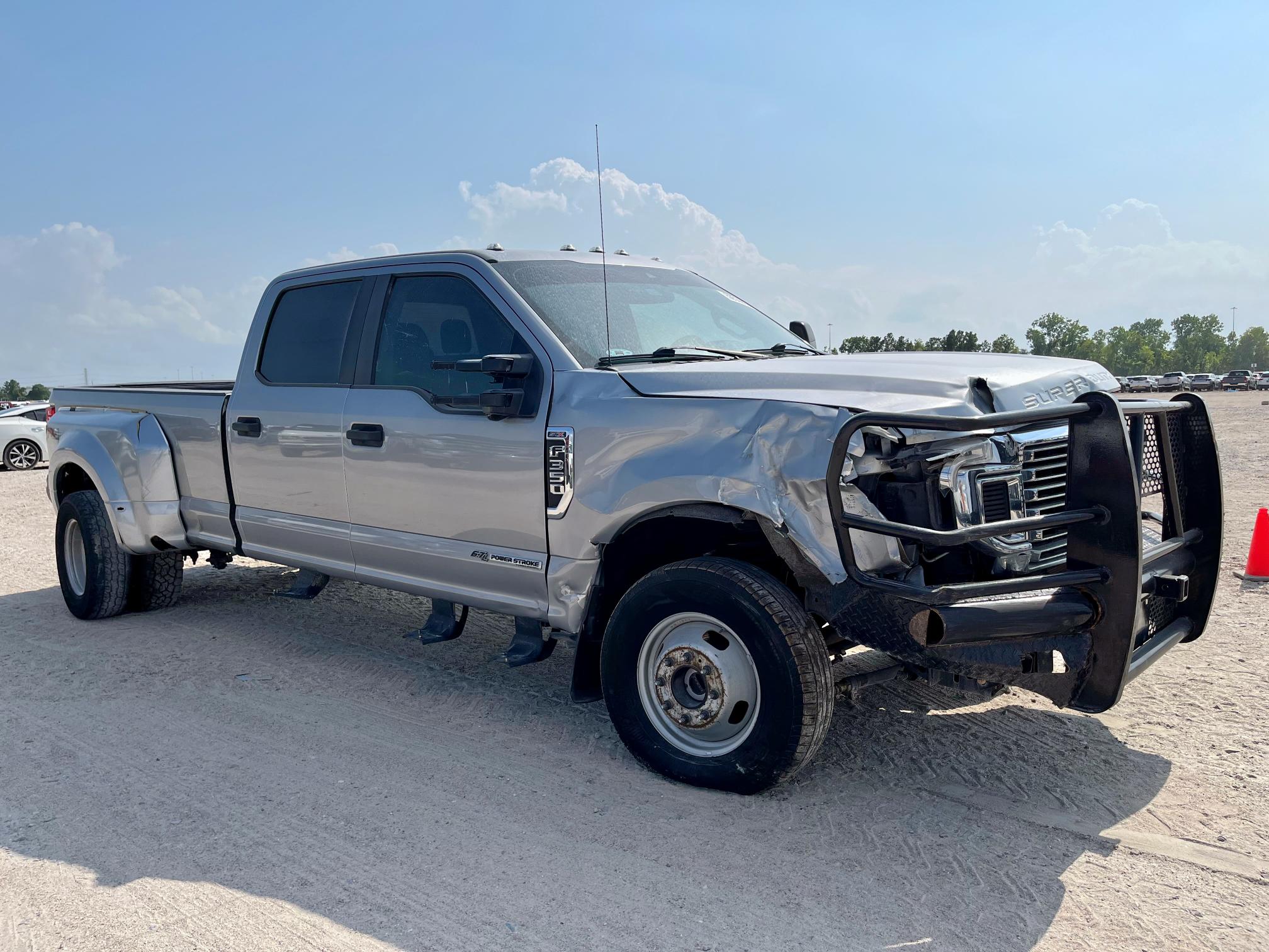  FORD F350 2020 Srebrny