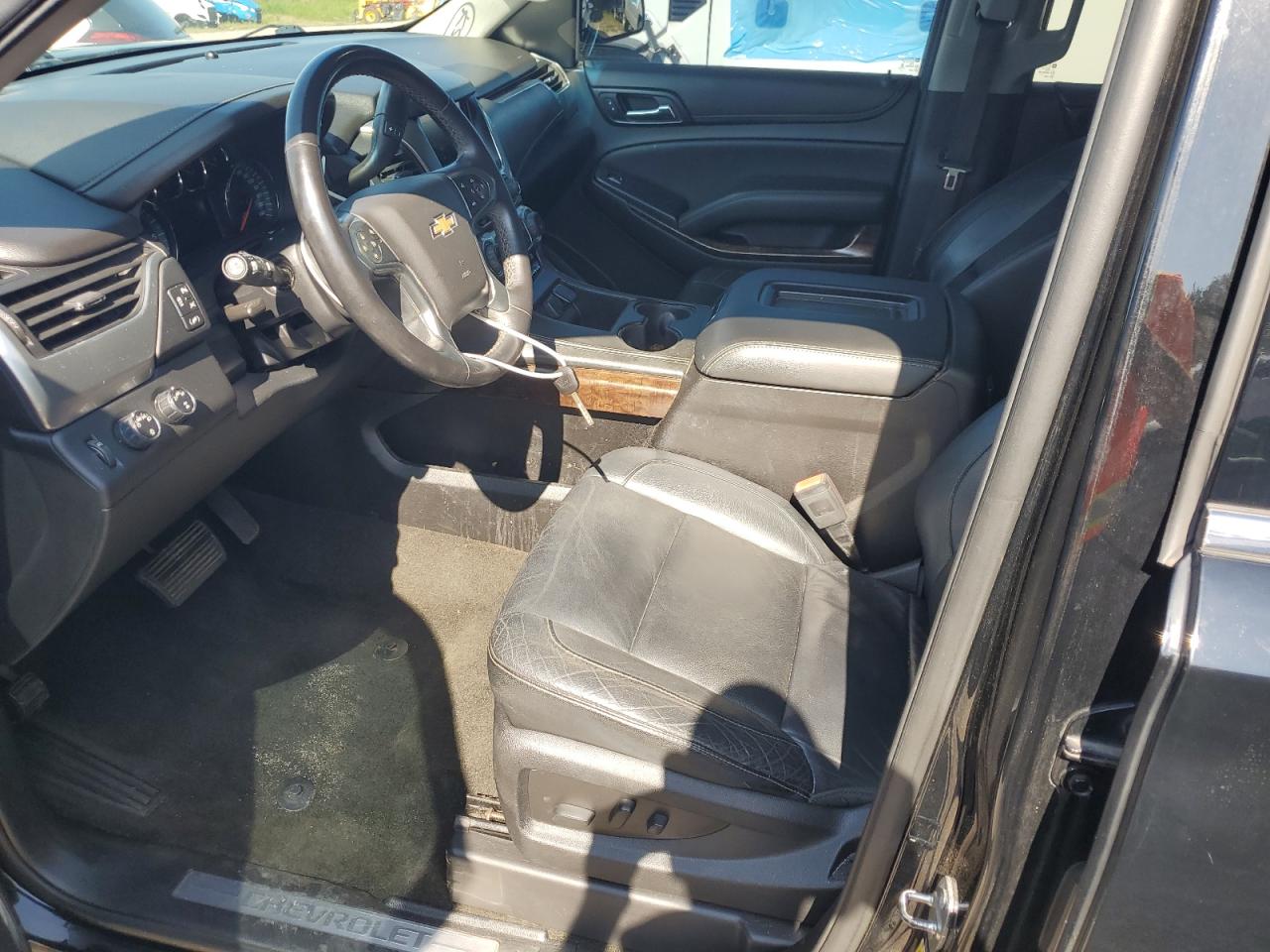 2017 Chevrolet Suburban K1500 Lt VIN: 1GNSKHKCXHR154125 Lot: 61239525