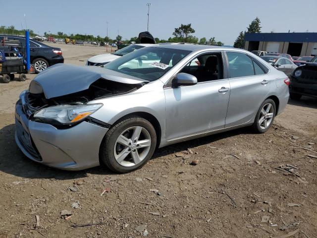 Sedans TOYOTA CAMRY 2015 Silver