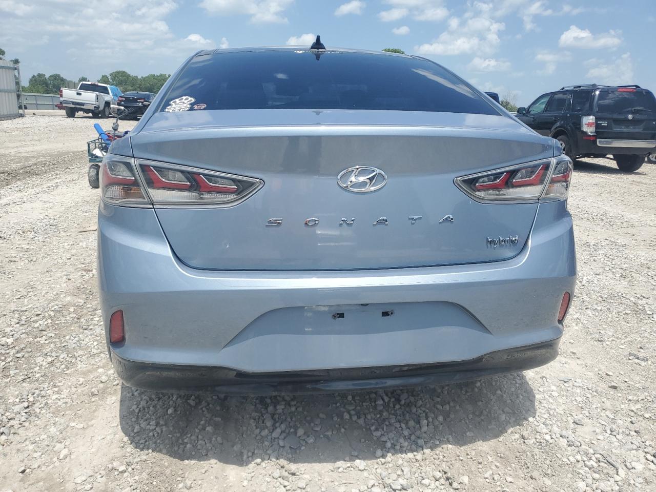 2018 Hyundai Sonata Hybrid VIN: KMHE34L30JA083950 Lot: 61788935
