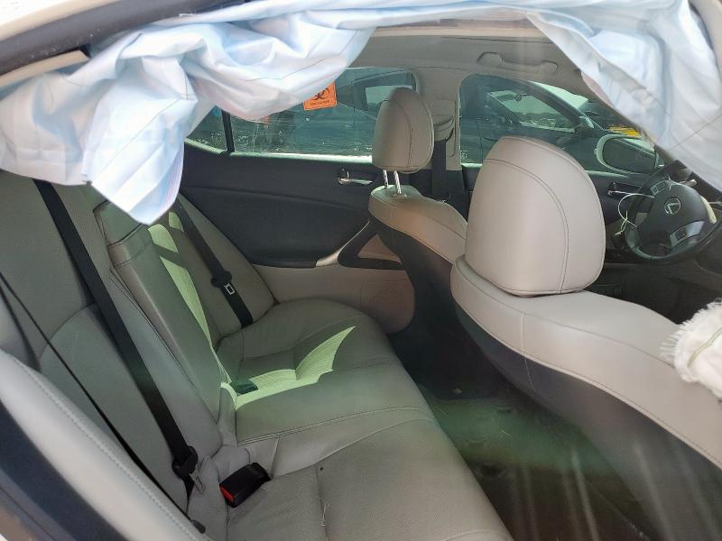  LEXUS IS 2012 White