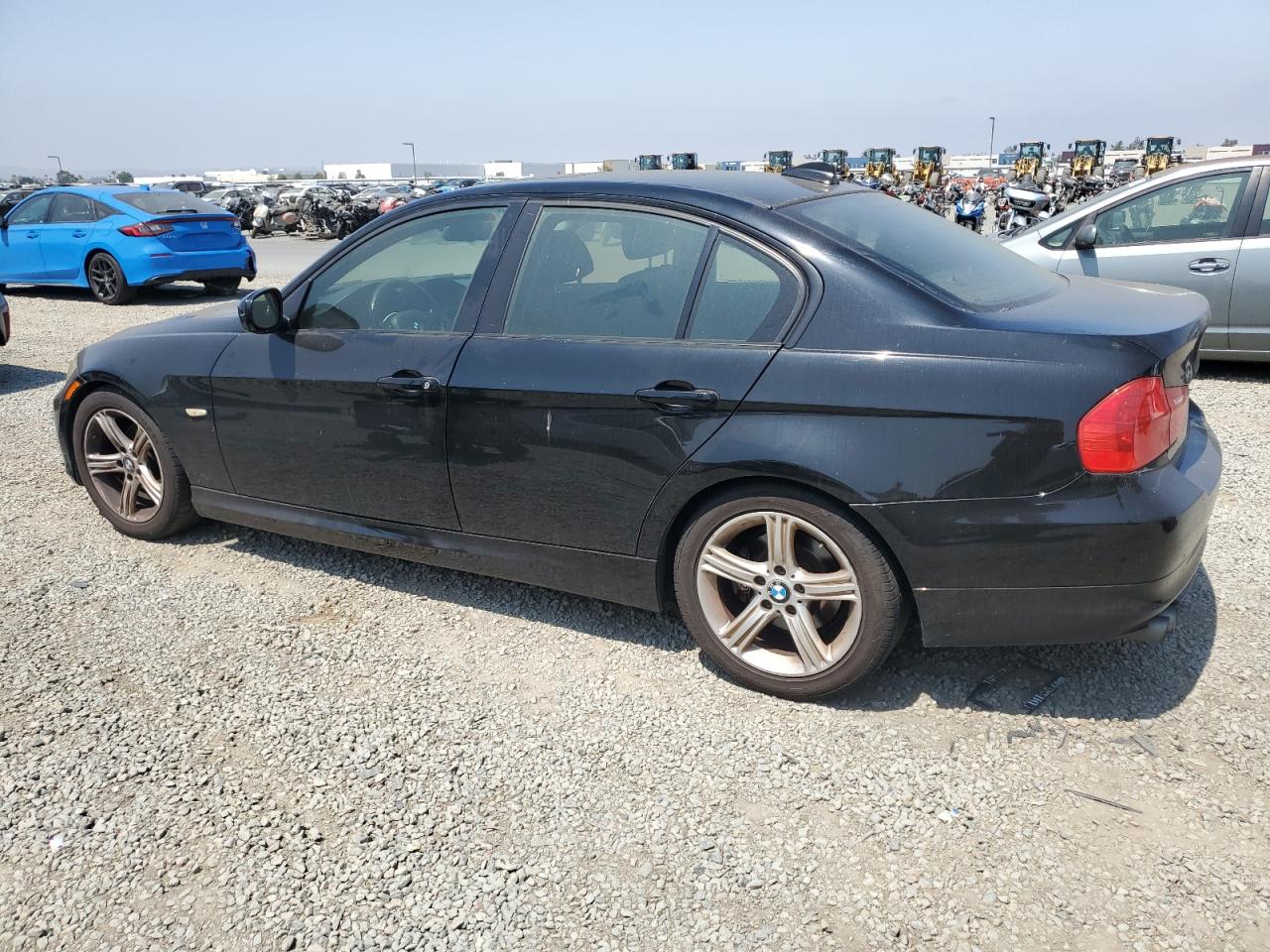 BMW 3 SERIES 2011 VIN WBAPH5G54BNM76616 фото 2