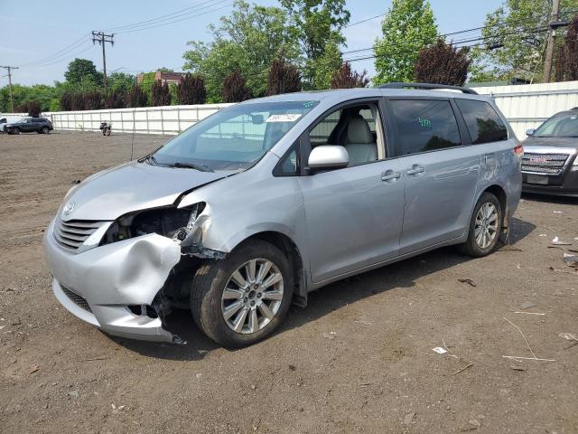 2014 Toyota Sienna Xle