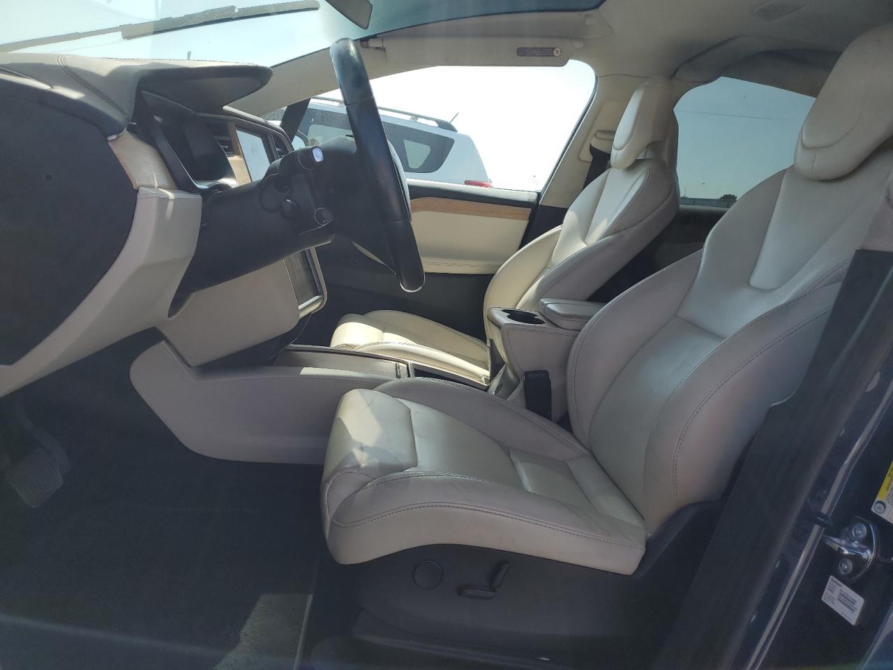 2018 Tesla Model X VIN: 5YJXCBE22JF123488 Lot: 61863235