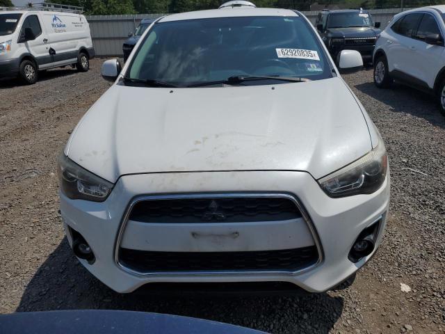  MITSUBISHI OUTLANDER 2015 Biały