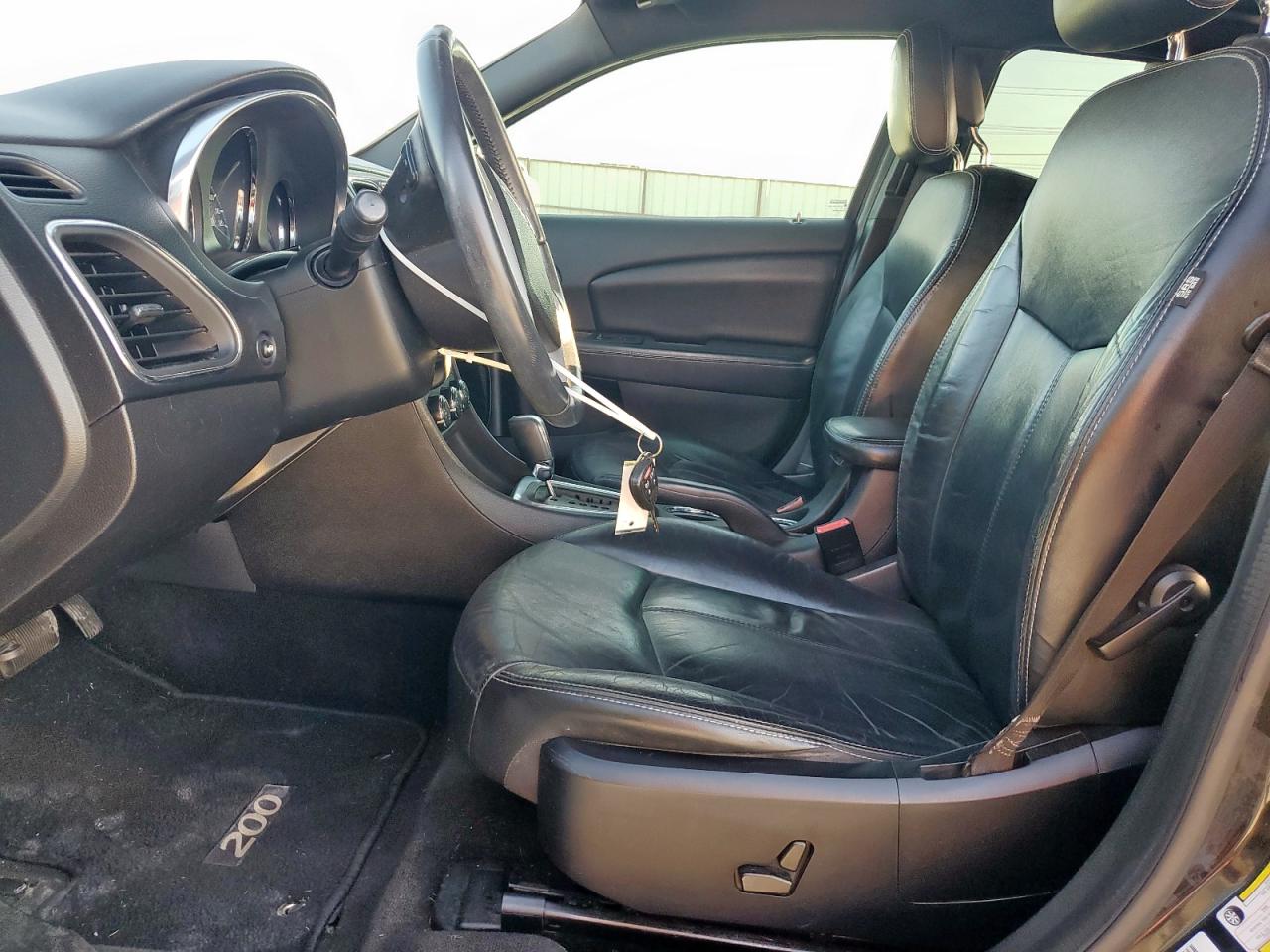 2013 Chrysler 200 Limited VIN: 1C3CCBCG5DN514948 Lot: 62415125