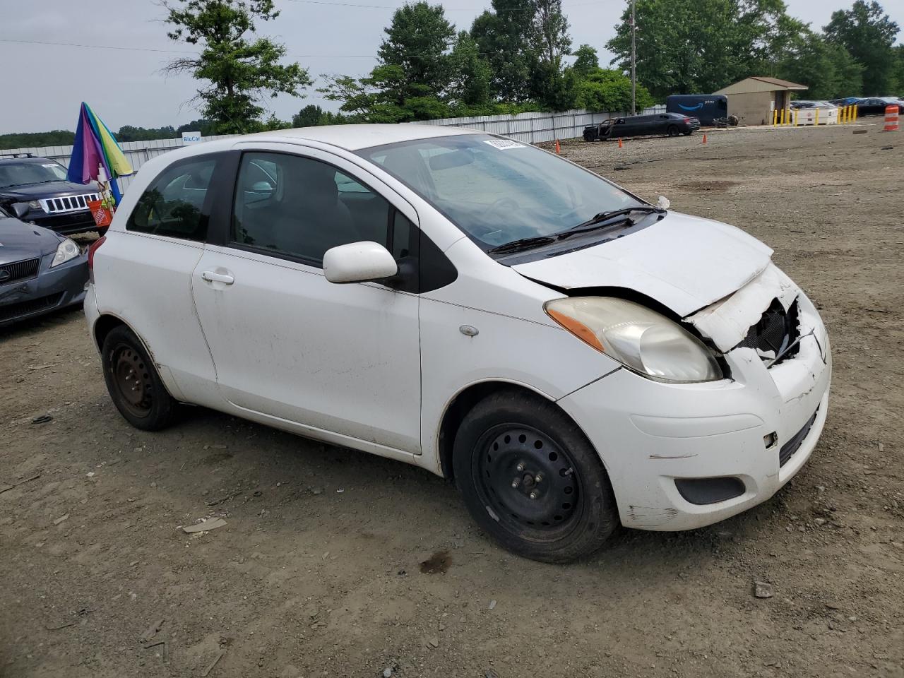TOYOTA YARIS 2010 VIN JTDJT4K32A5281863 zdjęcie 4