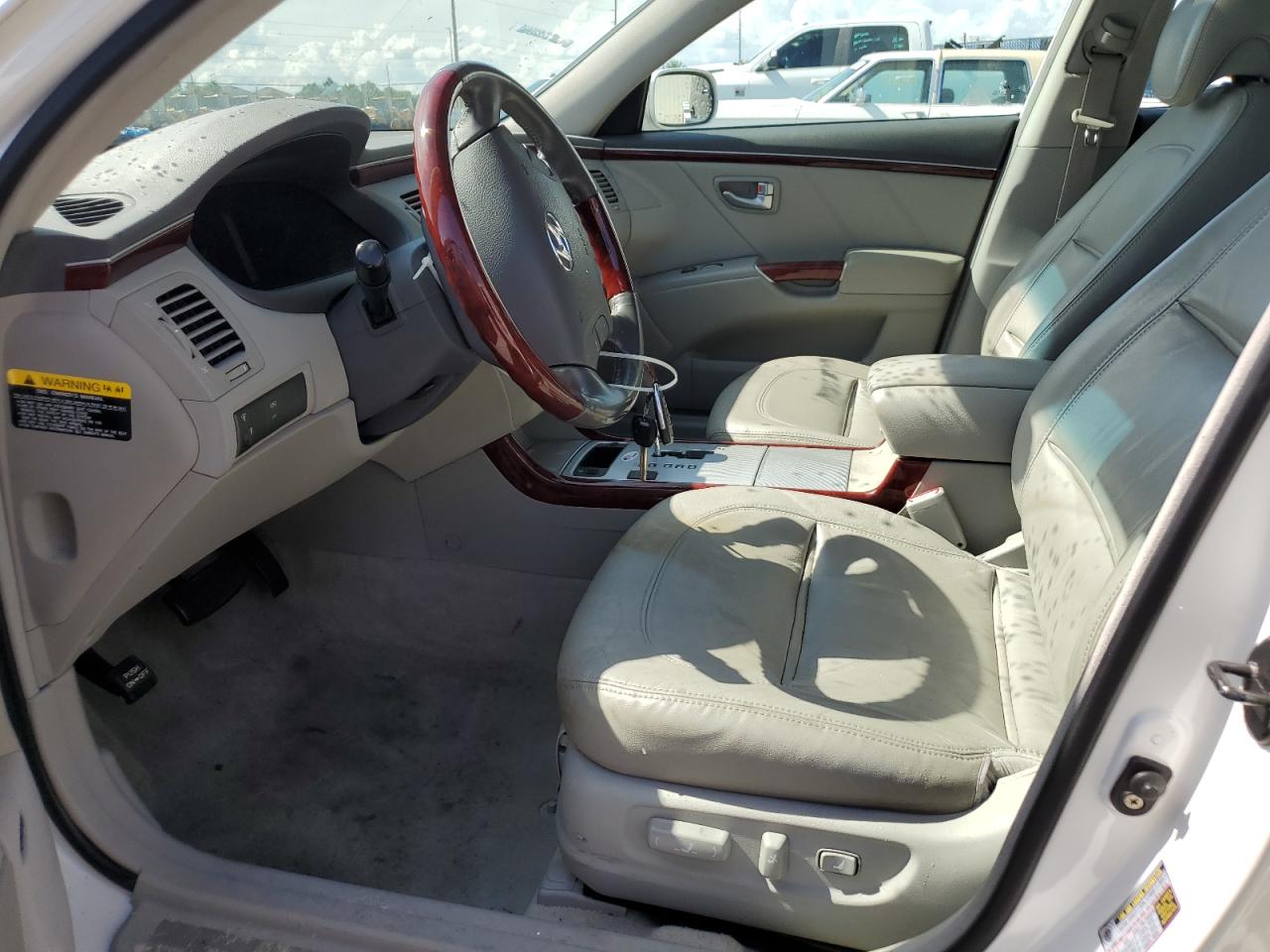 2007 Hyundai Azera Se VIN: KMHFC46F07A217097 Lot: 62909955