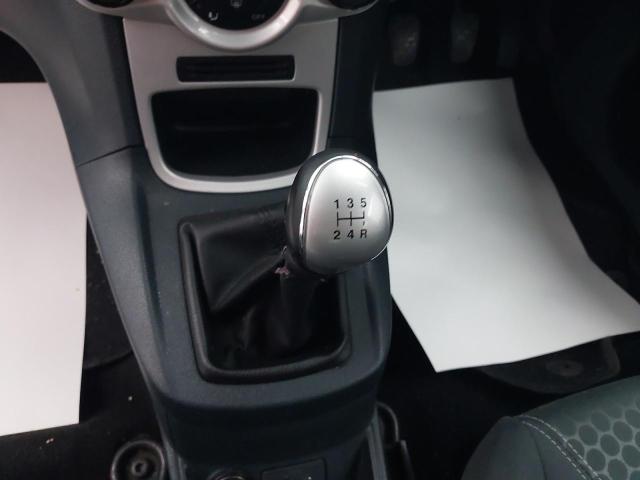 2010 FORD FIESTA TIT