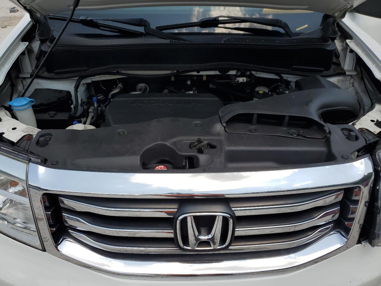2015 Honda Pilot Lx VIN: 5FNYF4H29FB037458 Lot: 61904255