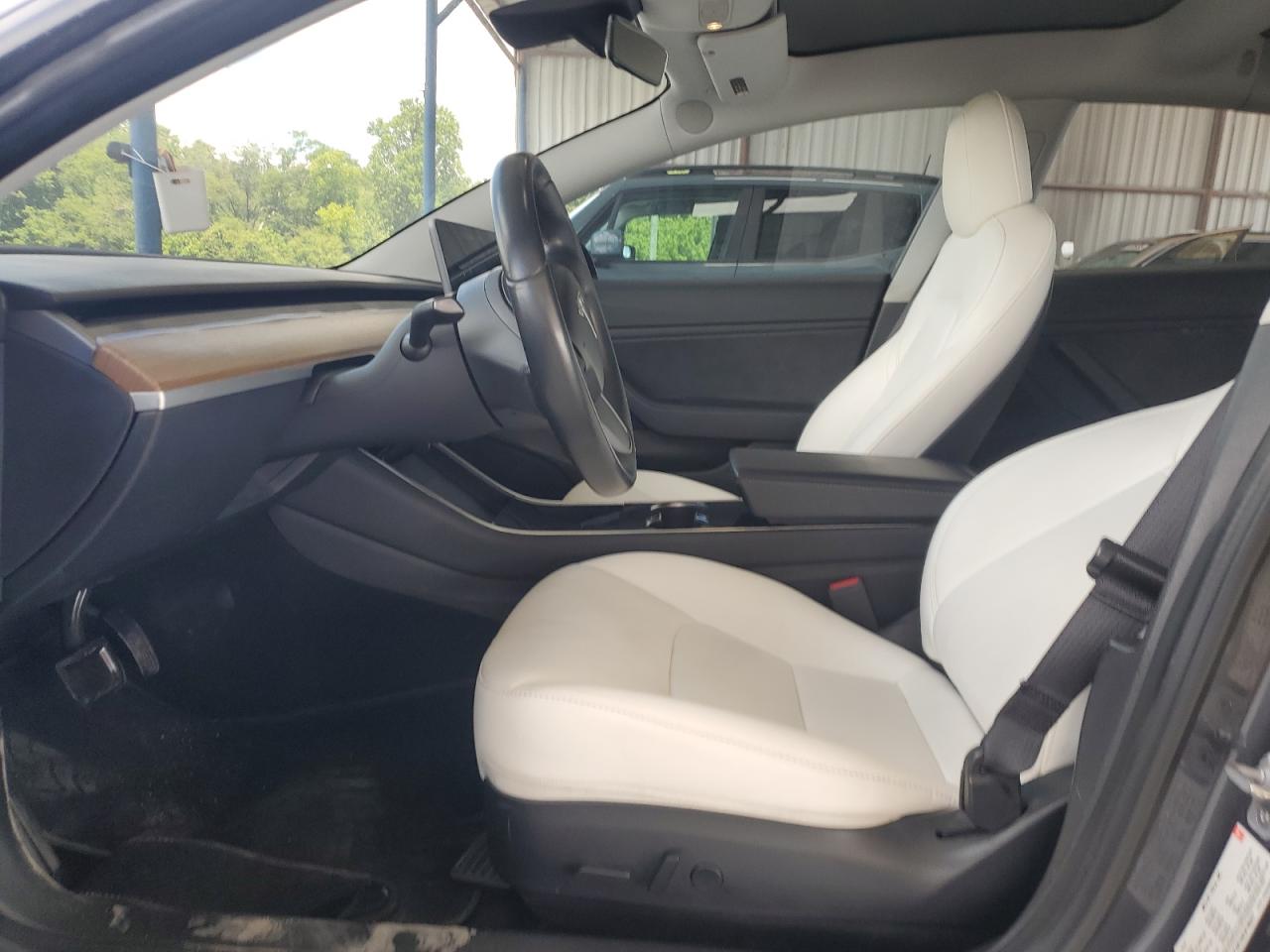2018 Tesla Model 3 VIN: 5YJ3E1EB2JF185377 Lot: 61160145