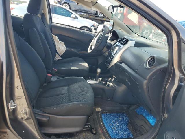  NISSAN VERSA 2016 Szary