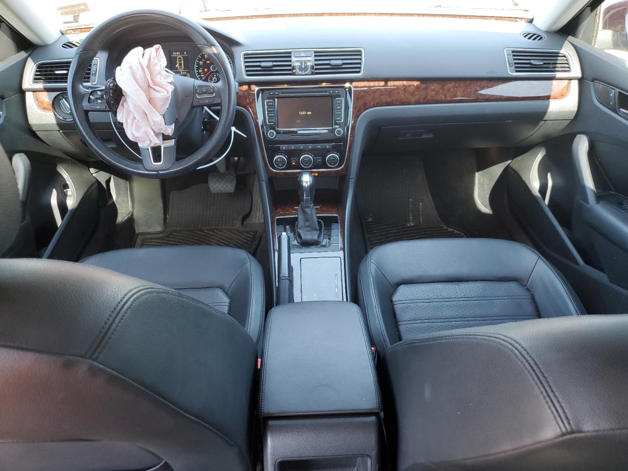 2012 Volkswagen Passat Sel VIN: 1VWCH7A32CC025358 Lot: 61030495