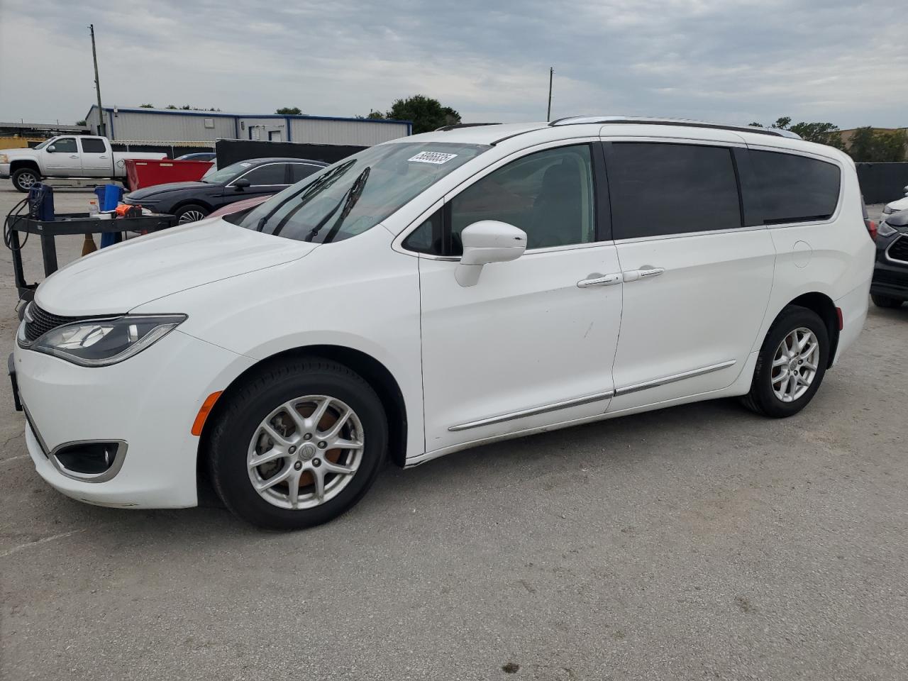 2020 Chrysler Pacifica Touring L