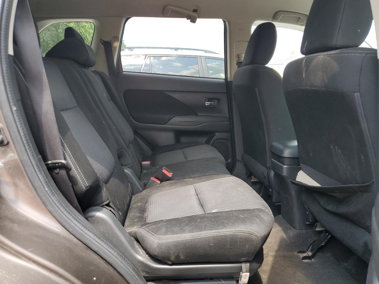 2016 Mitsubishi Outlander Se VIN: JA4AZ3A34GZ054373 Lot: 60264475