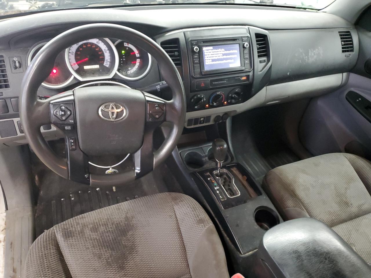 2015 Toyota Tacoma Access Cab VIN: 5TFTX4CN6FX055477 Lot: 61984295