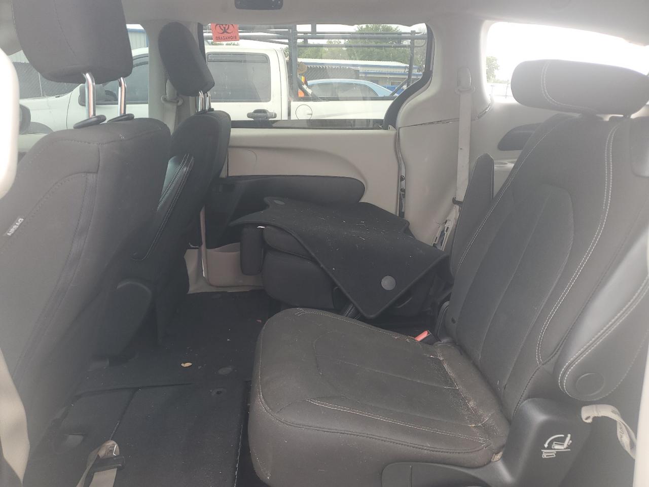 2022 Chrysler Voyager Lx VIN: 2C4RC1CG5NR204111 Lot: 59852125