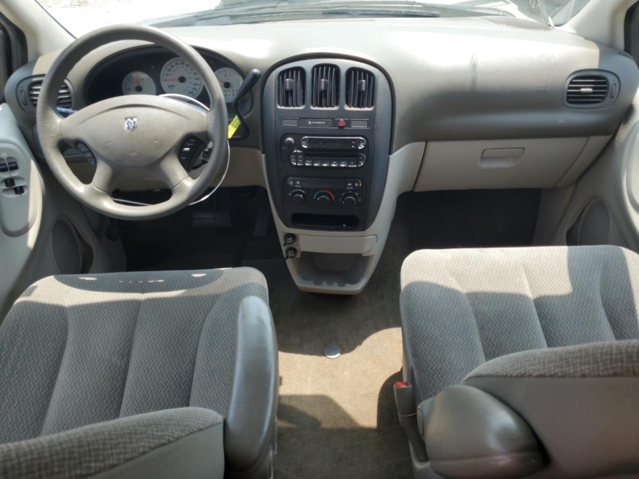 2005 Dodge Grand Caravan Se VIN: 2D4GP24RX5R360598 Lot: 60288075