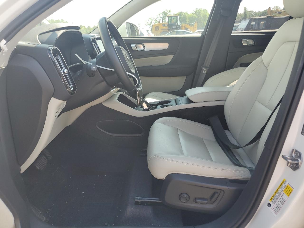 2021 Volvo Xc40 T5 Momentum VIN: YV4162UK9M2602719 Lot: 61892265