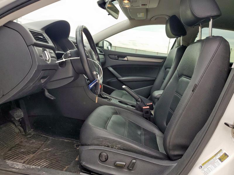  VOLKSWAGEN PASSAT 2014 White