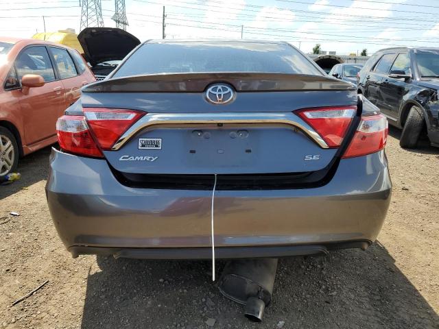  TOYOTA CAMRY 2017 Серый