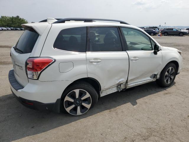  SUBARU FORESTER 2017 Biały