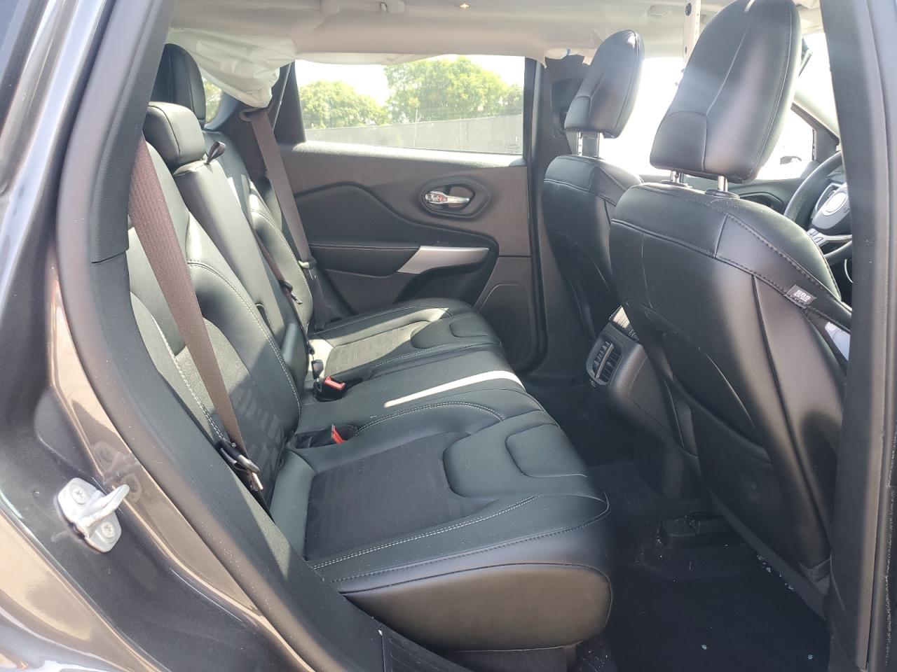 2022 Jeep Cherokee Latitude VIN: 1C4PJMCX8ND548260 Lot: 61064005