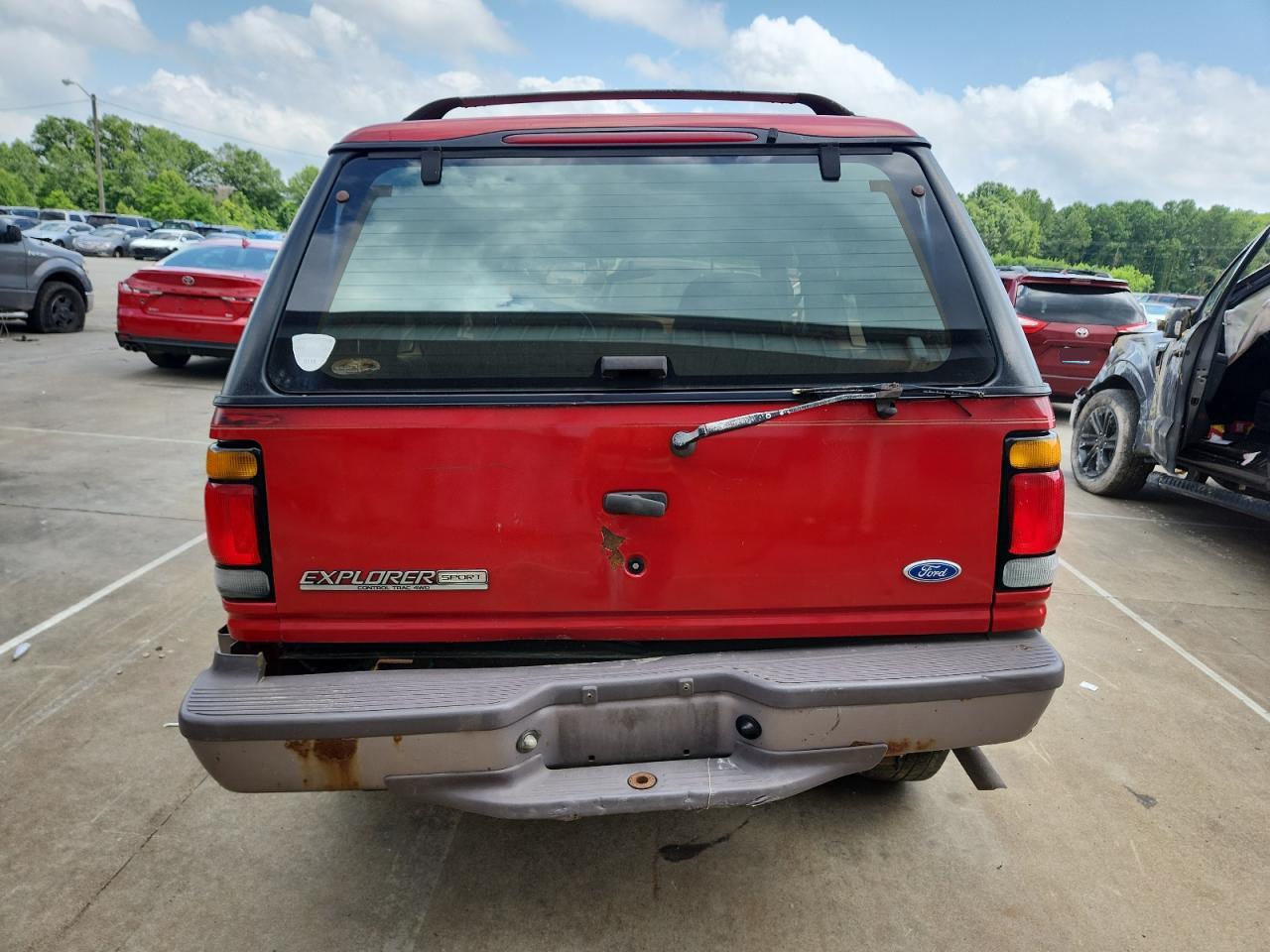 1996 Ford Explorer VIN: 1FMCU24X2TUB74195 Lot: 57883935
