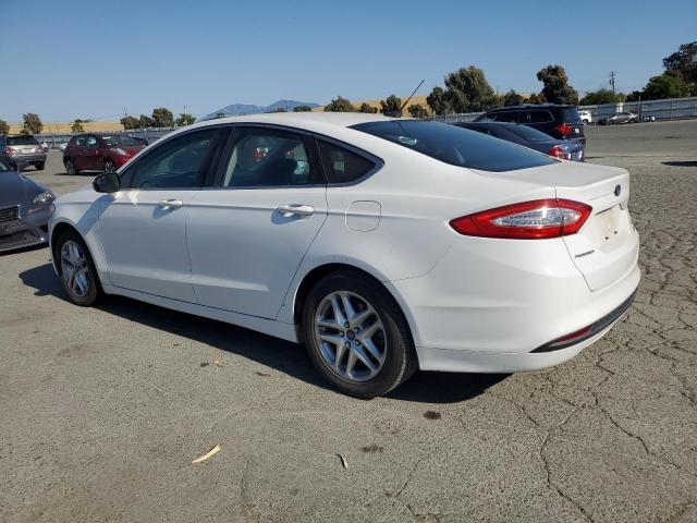 Седани FORD FUSION 2014 Бял