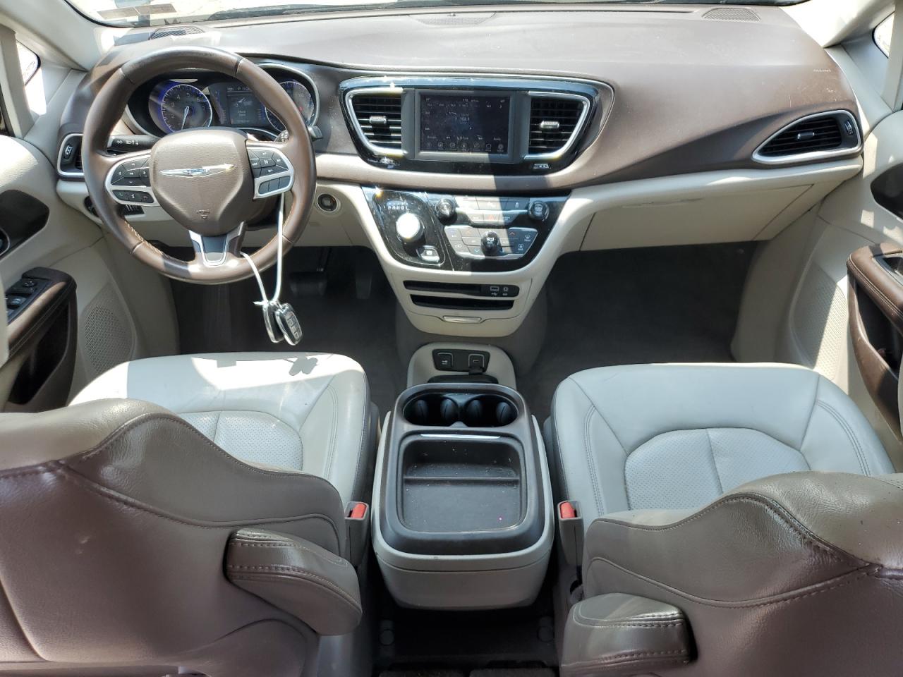2018 Chrysler Pacifica Touring L VIN: 2C4RC1BG0JR141589 Lot: 63051535
