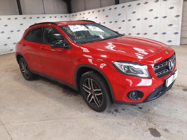 2019 MERCEDES BENZ GLA 180 UR