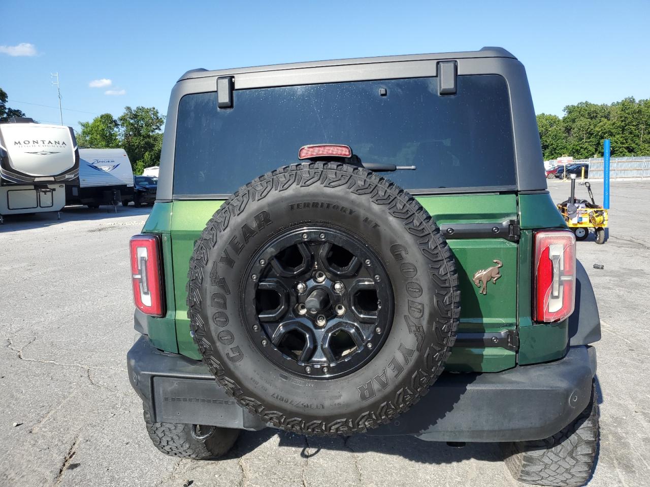 2023 Ford Bronco Base VIN: 1FMEE5DP0PLB65658 Lot: 61542535