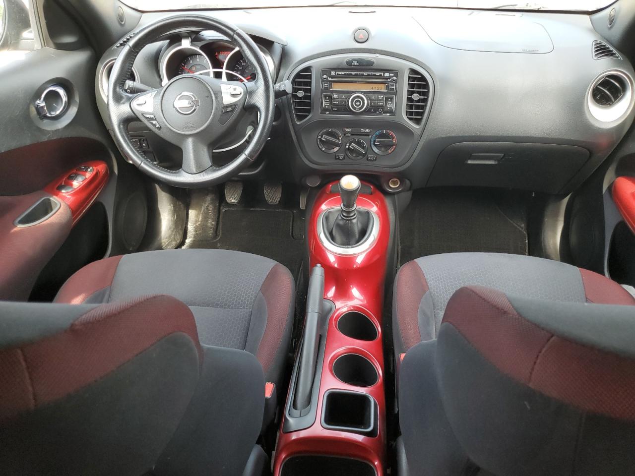 2014 Nissan Juke S VIN: JN8AF5MR6ET352275 Lot: 62381165