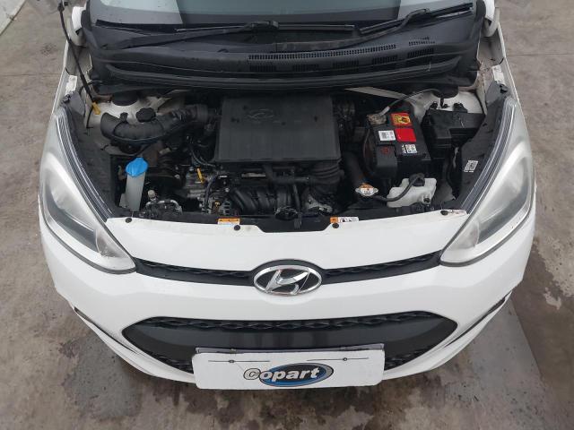 2014 HYUNDAI I10 SE