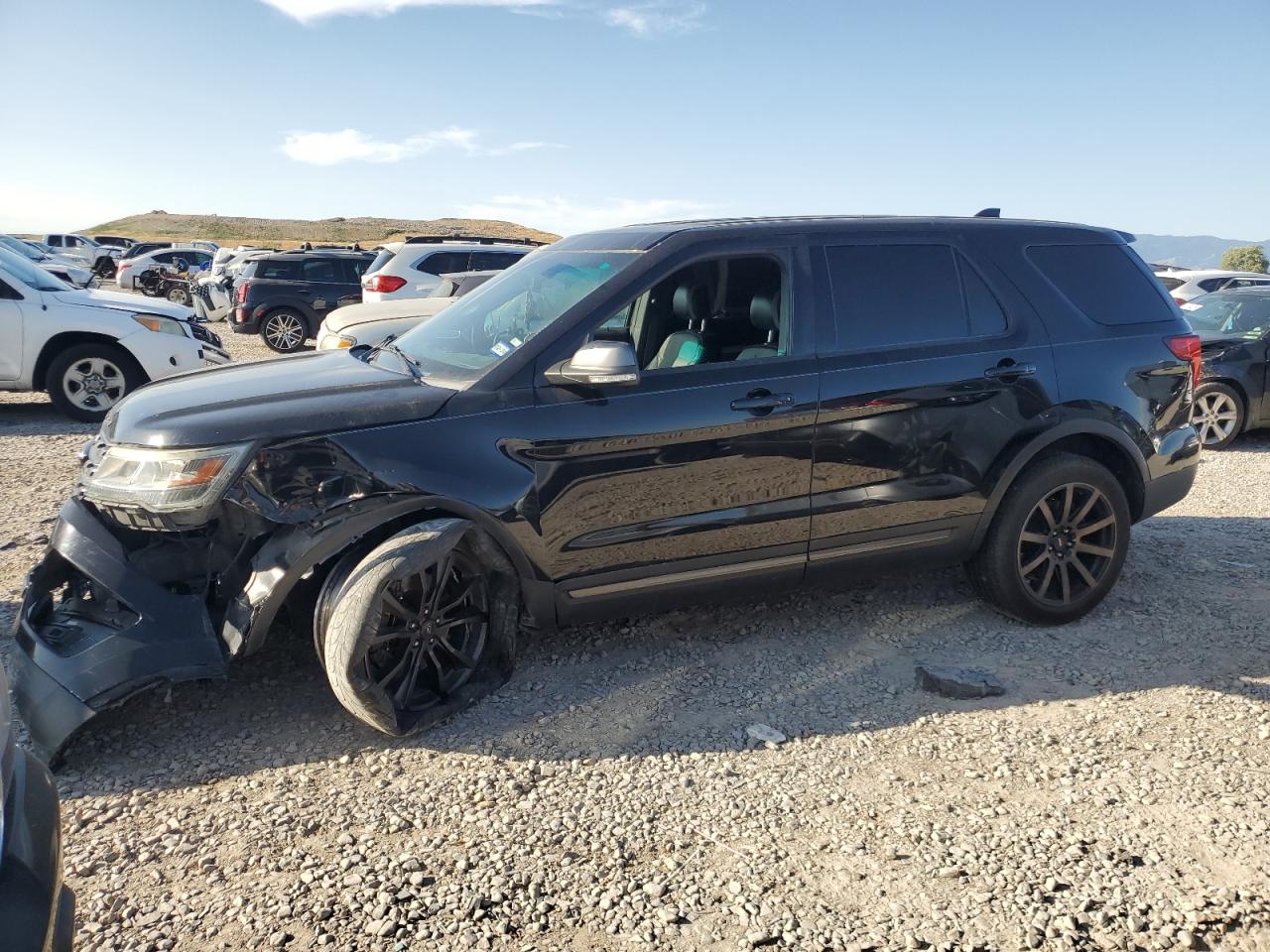 FORD EXPLORER 2017 1FM5K7D81HGA15775