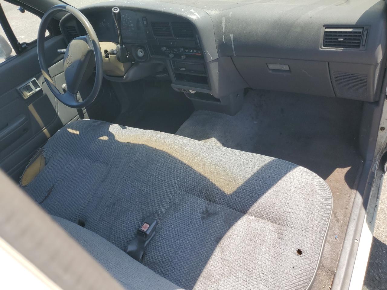 1993 Toyota Pickup 1/2 Ton Short Wheelbase Dx VIN: JT4RN81P1P5169962 Lot: 62419845