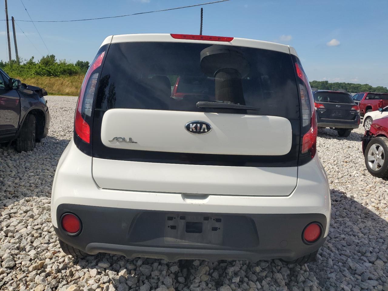 2018 Kia Soul VIN: KNDJN2A21J7614386 Lot: 62825845