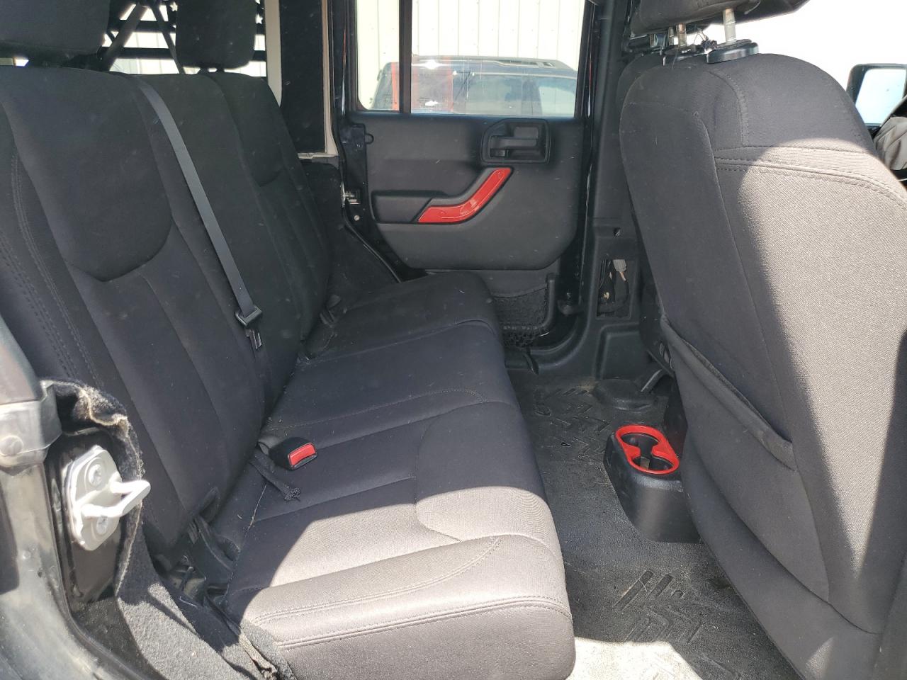 2014 Jeep Wrangler Unlimited Sport VIN: 1C4BJWDG8EL307079 Lot: 62516415