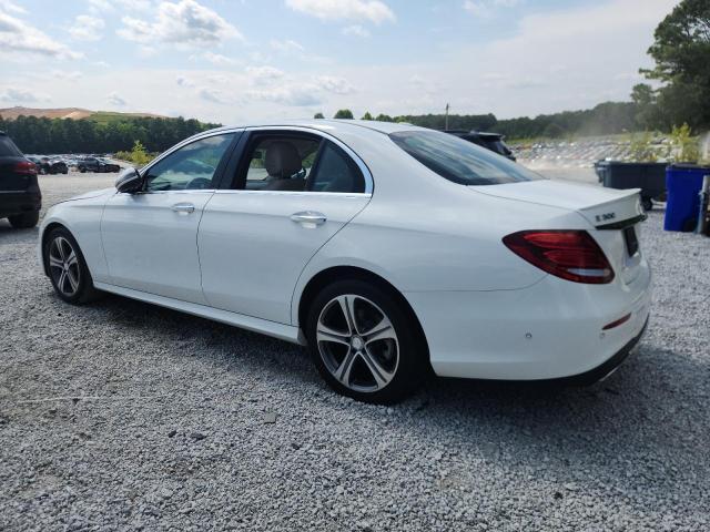 Sedans MERCEDES-BENZ E-CLASS 2017 Biały