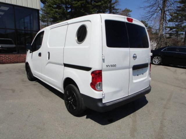  NISSAN NV 2018 White