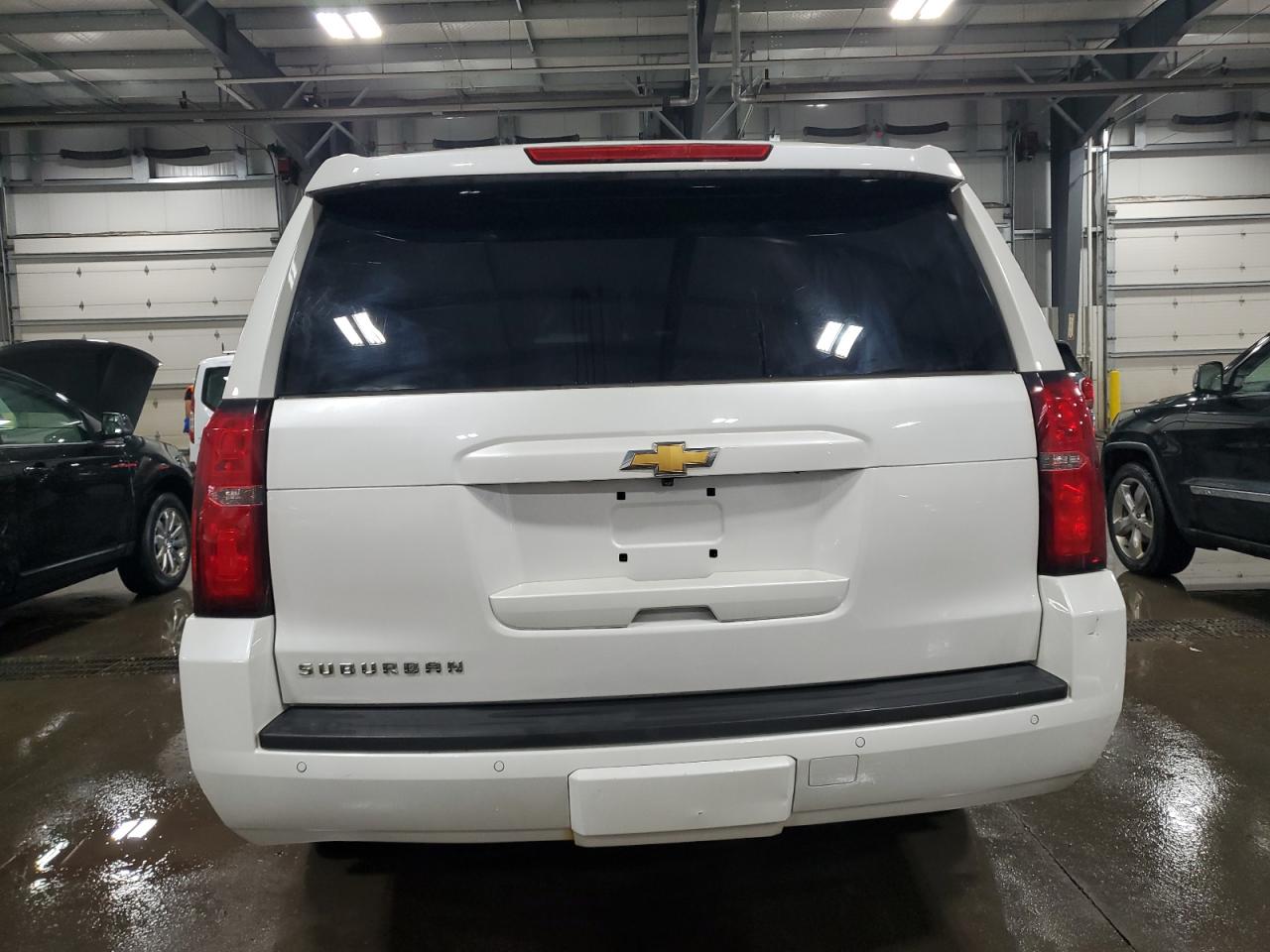 2017 Chevrolet Suburban K1500 Lt VIN: 1GNSKHKC5HR254570 Lot: 60439705