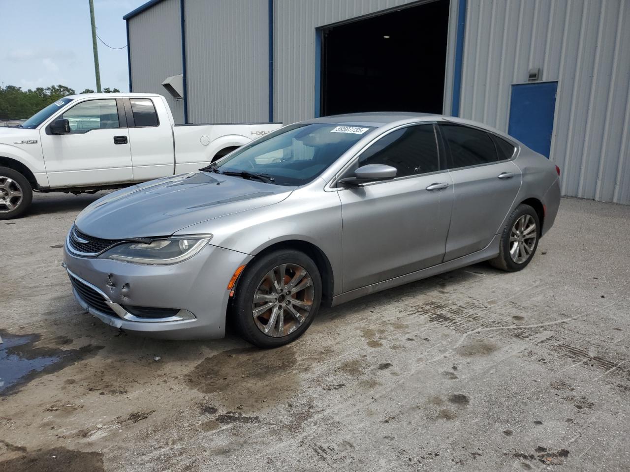 2015 Chrysler 200 Limited for Sale in Apopka, FL - Side