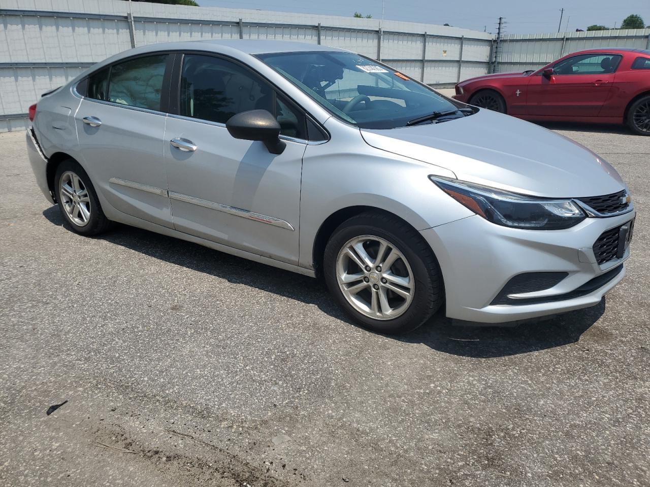 CHEVROLET CRUZE 2017 VIN 1G1BE5SM6H7101644 фото 4