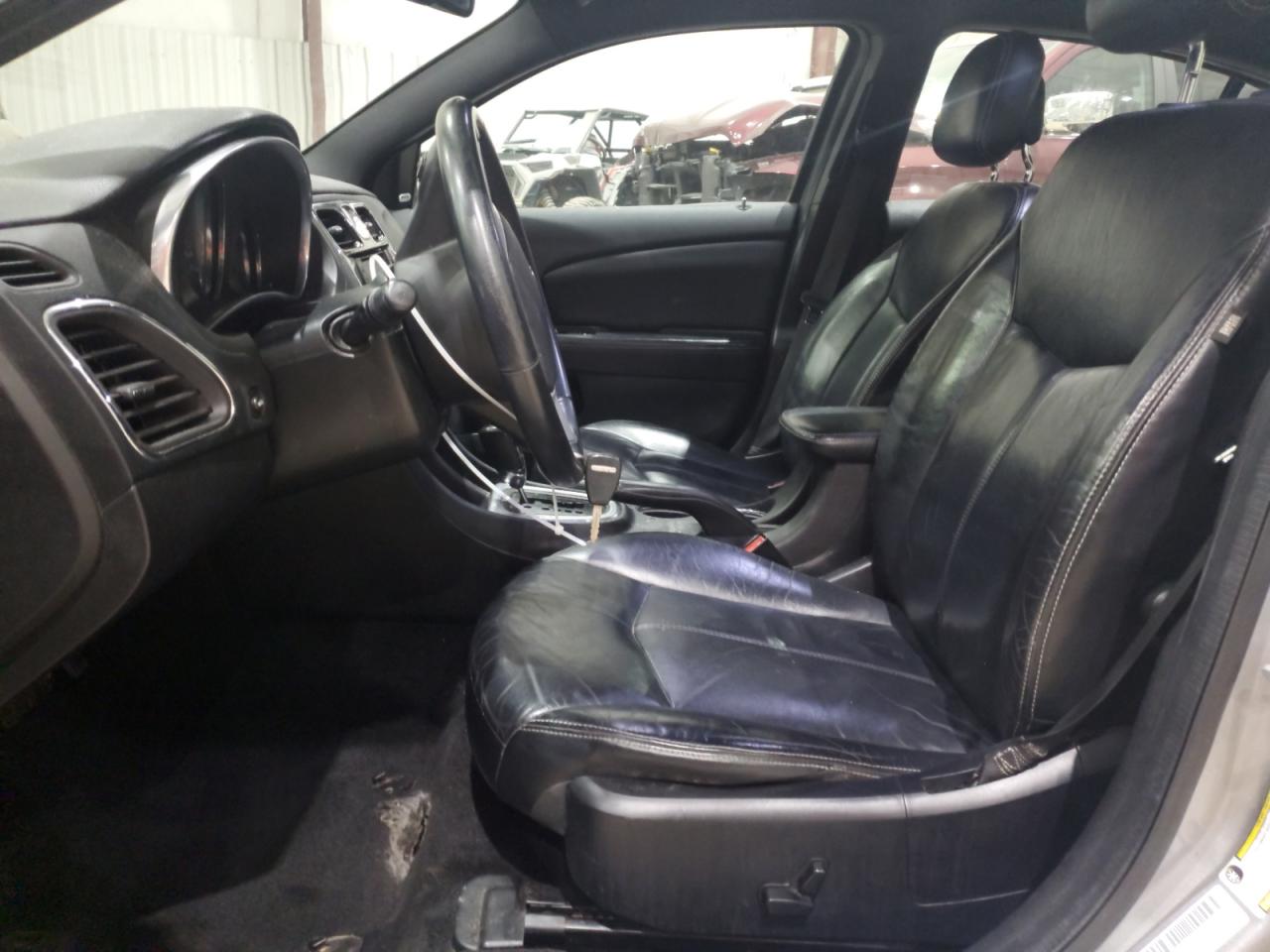 2013 Chrysler 200 Limited VIN: 1C3CCBCG0DN621213 Lot: 60221145