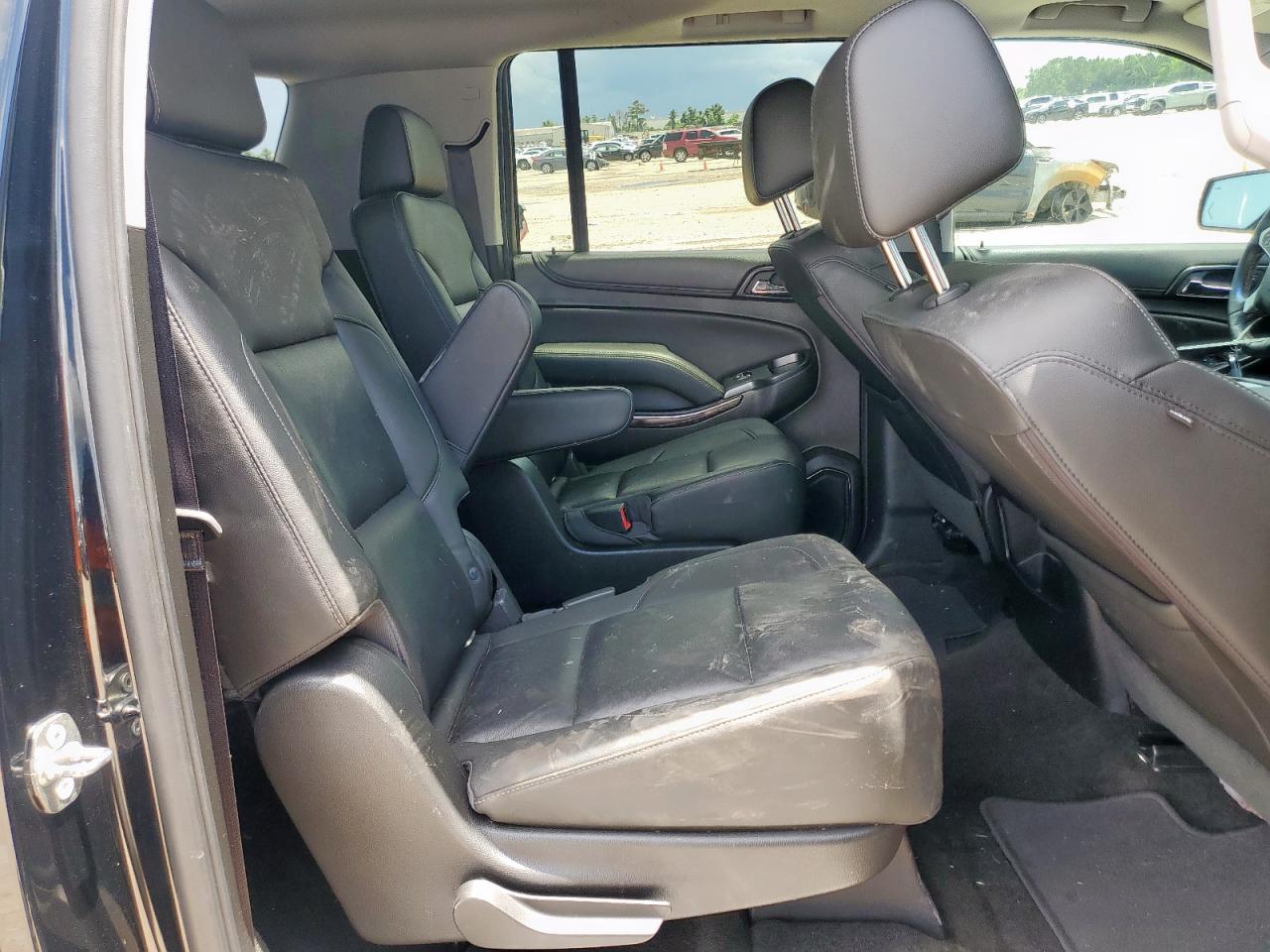 2018 Chevrolet Suburban C1500 Lt VIN: 1GNSCHKC6JR182149 Lot: 62168615