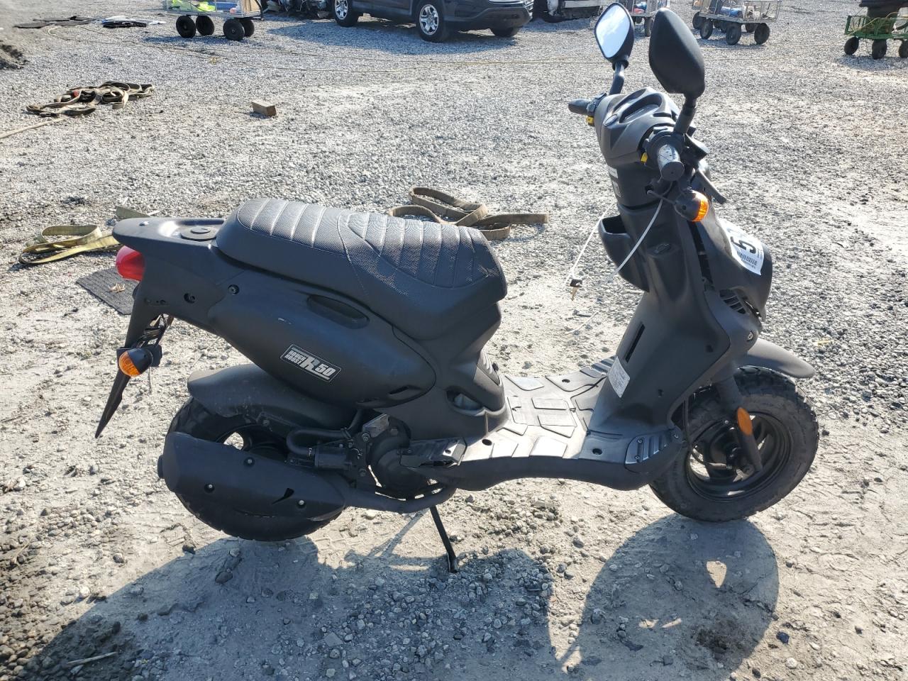 2015 Genuine Scooter Co. Roughhouse 50 for Sale in Spartanburg, SC - Rear End