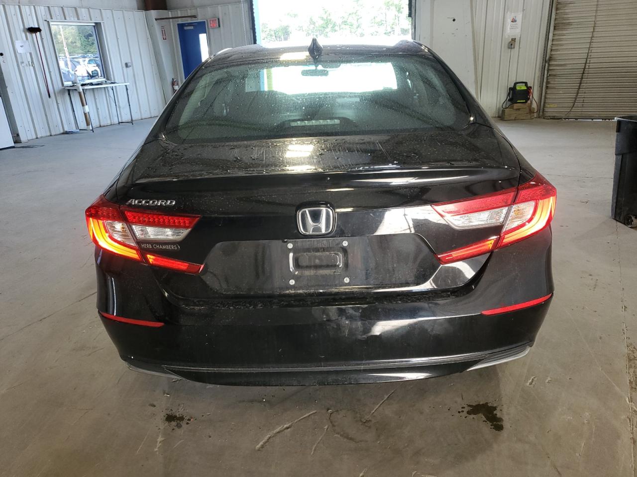 2022 Honda Accord Lx VIN: 1HGCV1F14NA021697 Lot: 62632875